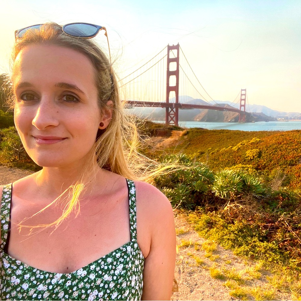 Meet your Posher, Laura